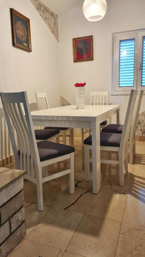 Apartment Navita Макарска Экстерьер фото